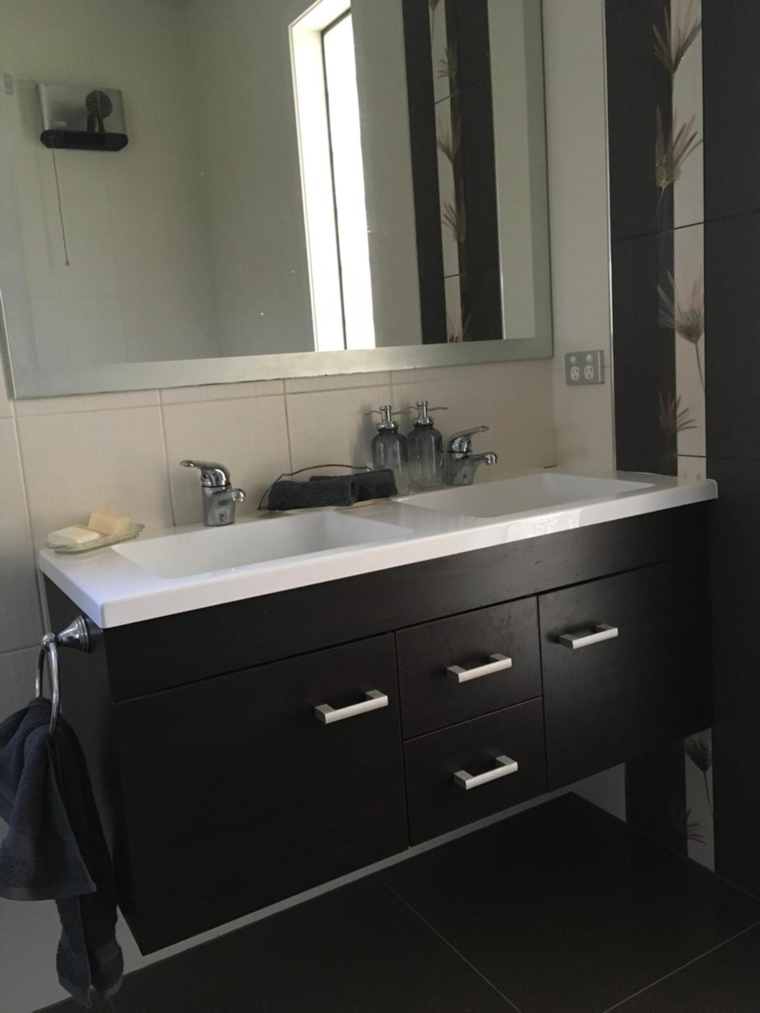 Lye Bow Lake Suite Alexandra Εξωτερικό φωτογραφία